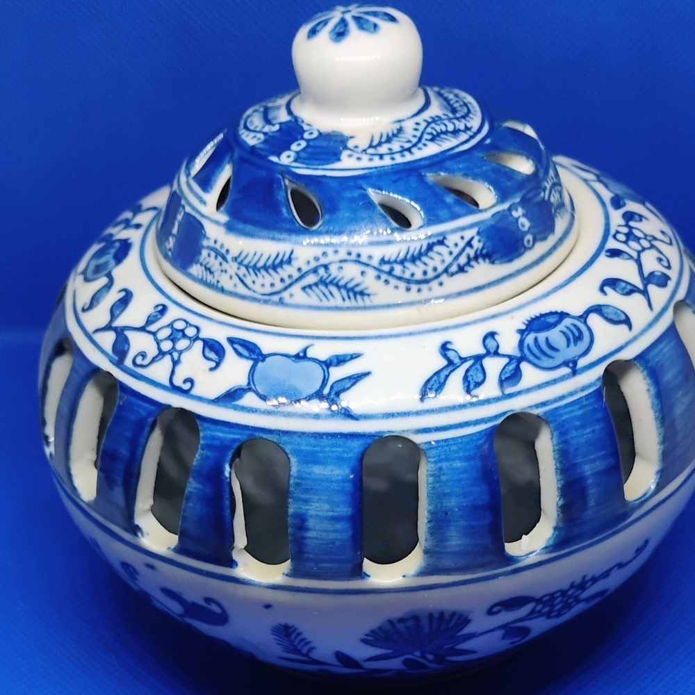 Vintage Asian Porcelain Potpourri Jar Hand-painted